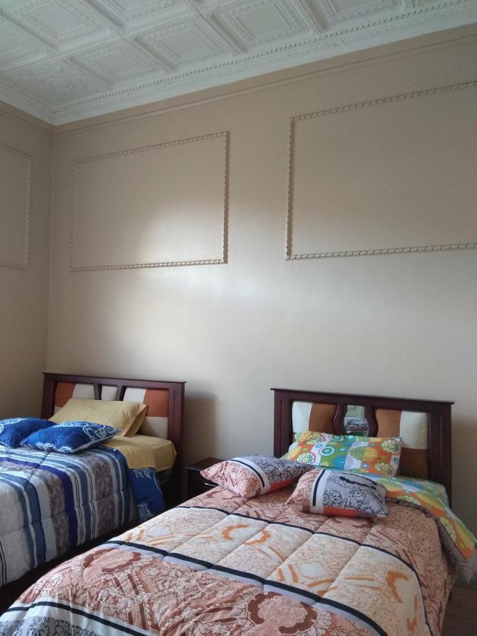 Hostal Mediodia كويتو المظهر الخارجي الصورة