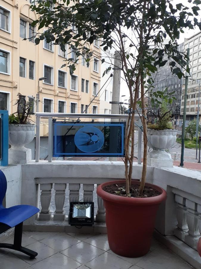 Hostal Mediodia كويتو المظهر الخارجي الصورة