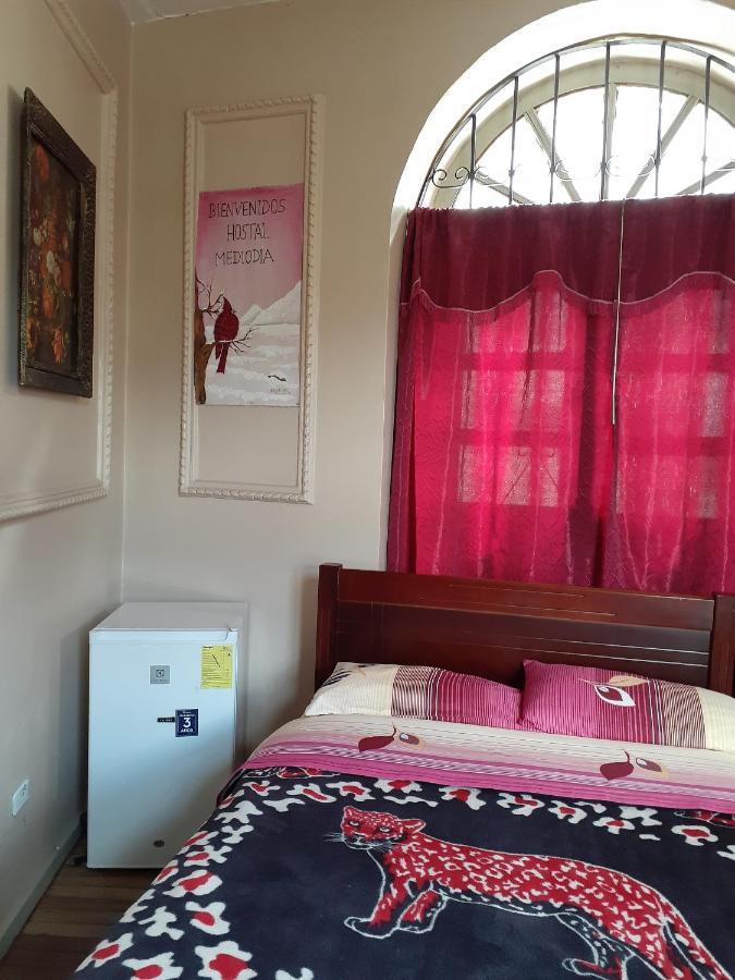Hostal Mediodia كويتو المظهر الخارجي الصورة