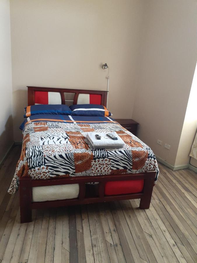 Hostal Mediodia كويتو المظهر الخارجي الصورة